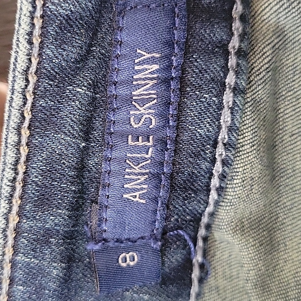 Seven7 Embellished/Distressed Denim Jeans, 5 Pocket, Skinny Ankle Size 8 - Picture 7 of 13